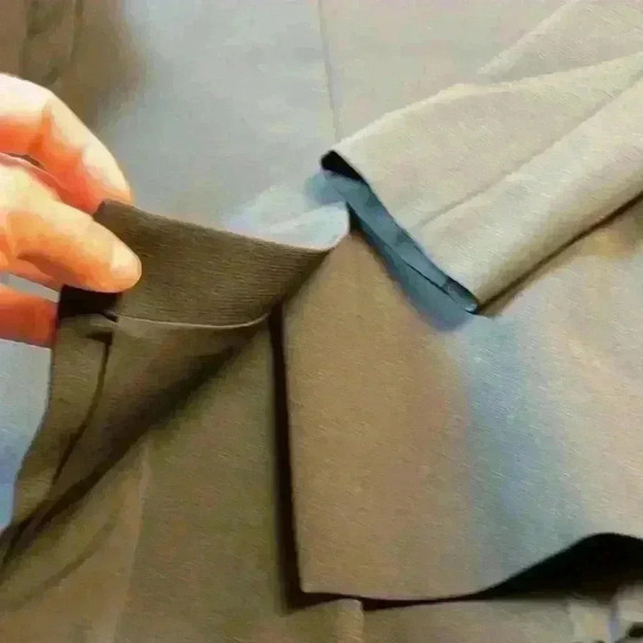 The Drop Women’s NWT black blazer with faux pockets 1 button closure size medium - Picture 5 of 9